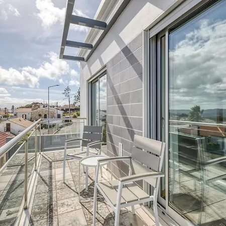 In Salir Do Porto With Pool, Cleaning Included Holiday home *