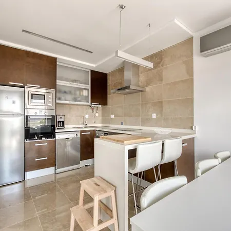 Holiday home In Salir Do Porto With Pool, Cleaning Included