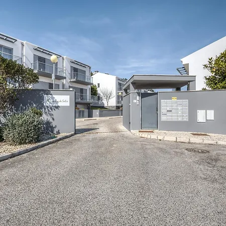 In Salir Do Porto With Pool, Cleaning Included Holiday home